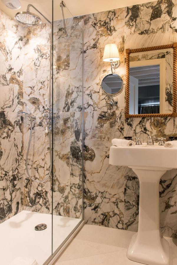 Hotel Fougere باريس المظهر الخارجي الصورة